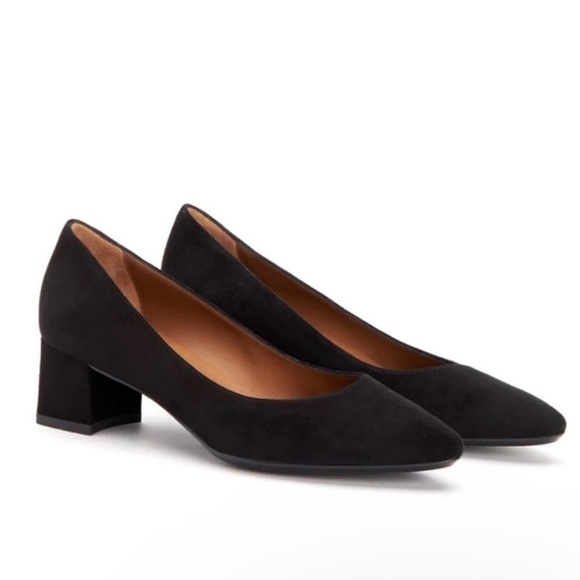 Aquatalia Pasha Pumps Low Block Heel Solid Black Suede Upper Size 6.5 Women’s - Picture 1 of 7